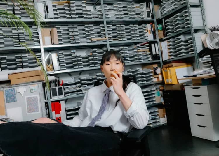 How “Fake Busy” Work Is Inflating Productivity Metrics Across Offices