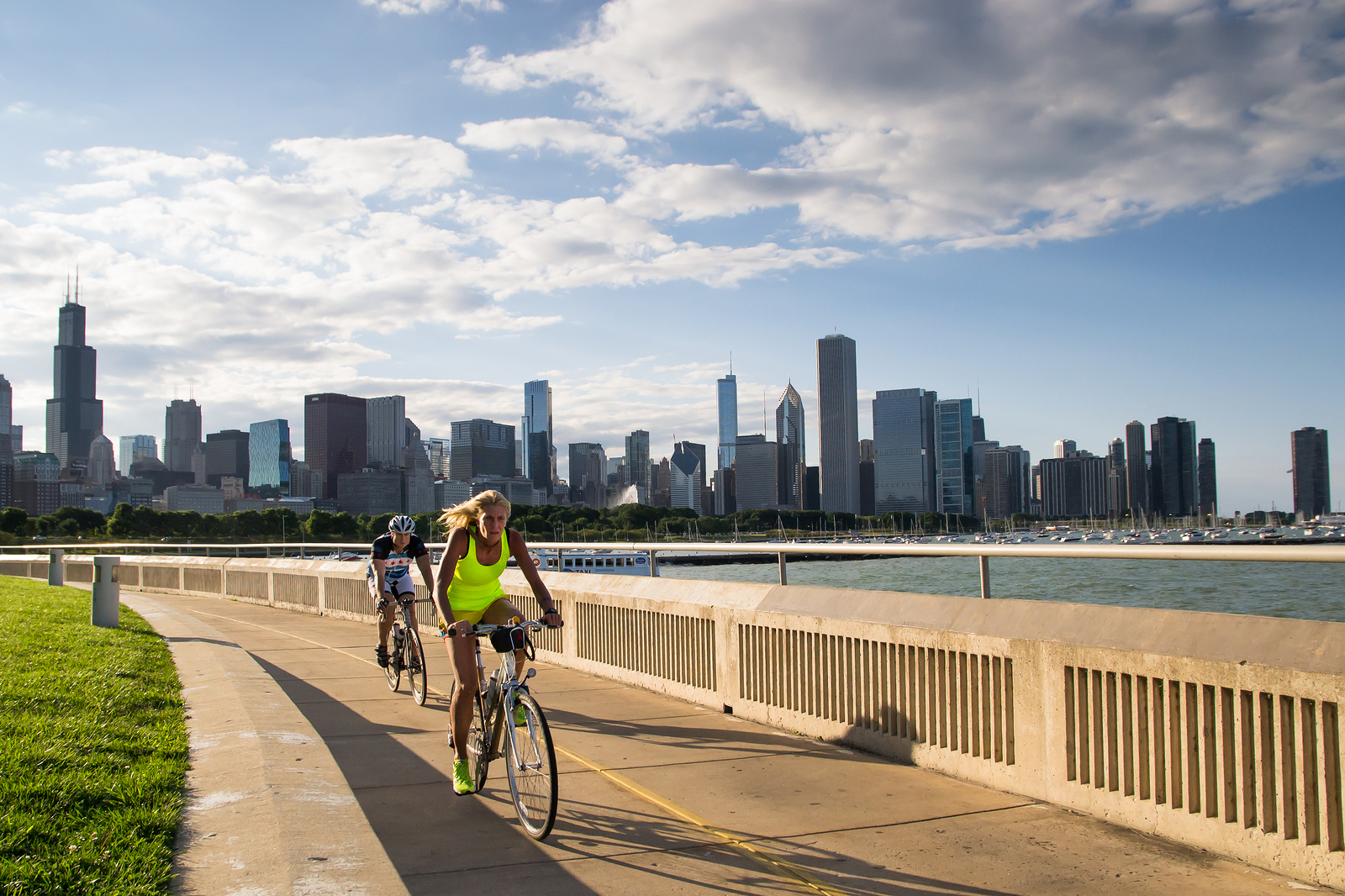 bigstock Cyclists In Chicago During Sun