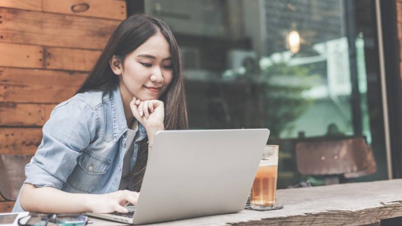 Daily Digest   A   T