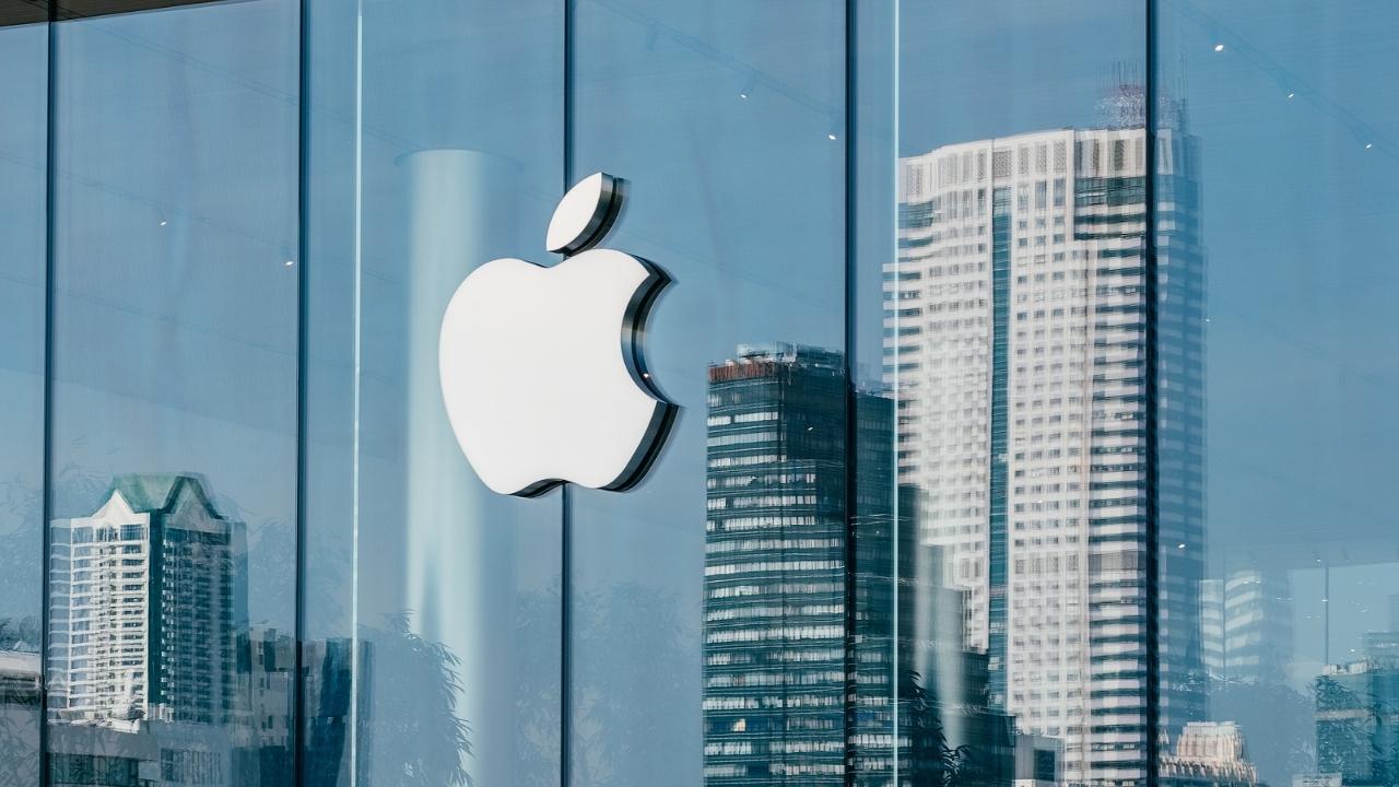 Apple Delays Return-to-Office Due to Covid Variants