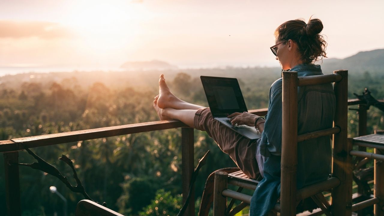 Remote Workers May Have More Traveling Opportunities In 2022