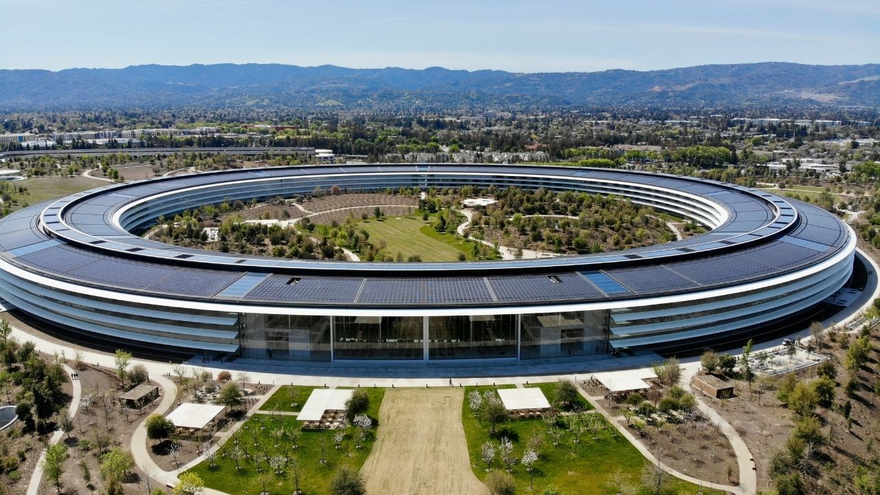 Apple Will Start Its Hybrid Work Pilot On April 11
