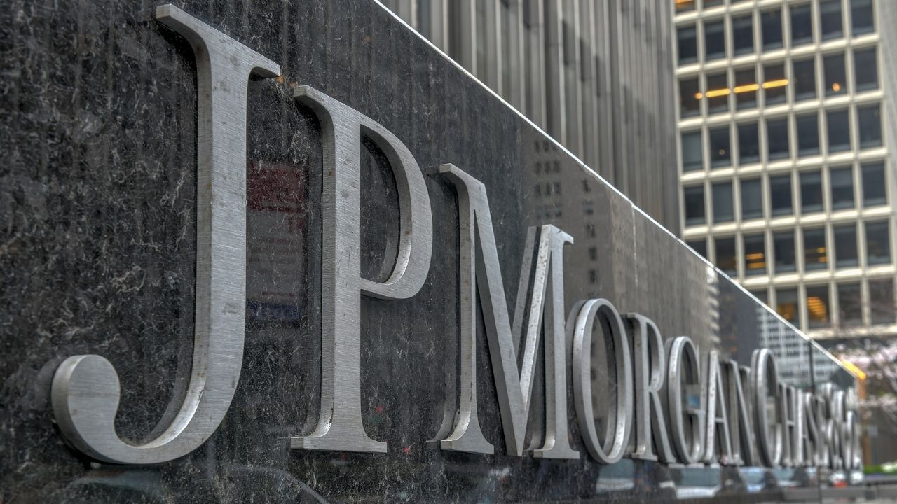 JPMorgan Executive Informs Some Employees Of New Hybrid Work Policies