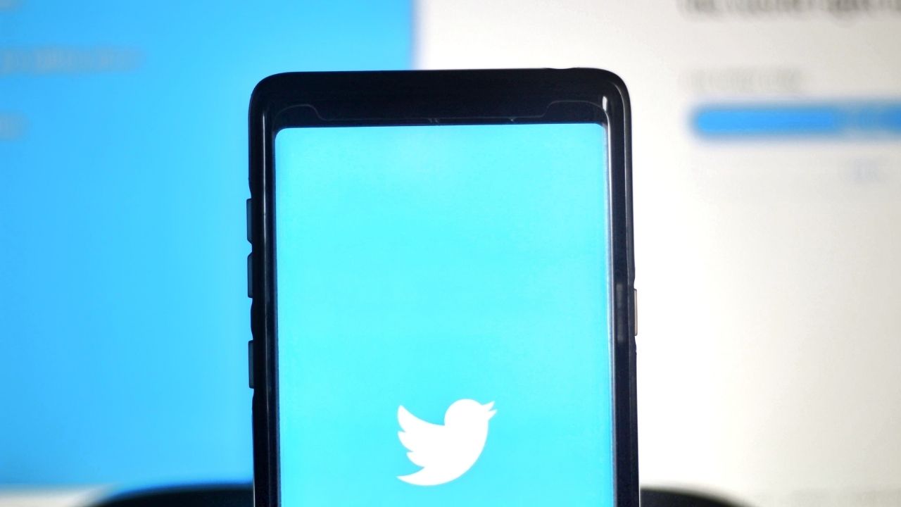 Twitter Board Unanimously Adopts Poison Pill