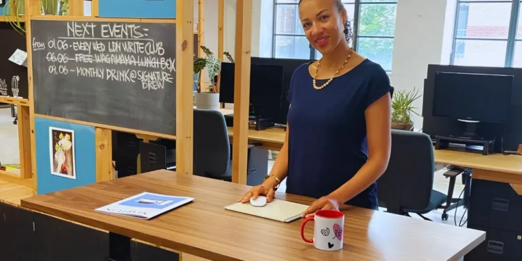 FlexiSpot’s Pro Plus Standing DeskE7