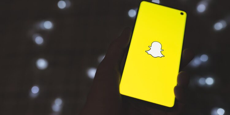 Snap Slashes 20% Of Its Workforce And Slow Investments