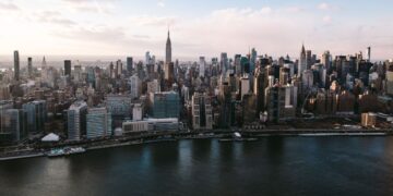 New York Office Demand Falls To Lowest Rate Since February 2021