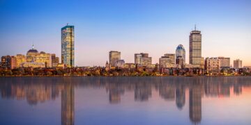 Boston downtown is filling up again as workers return to the office