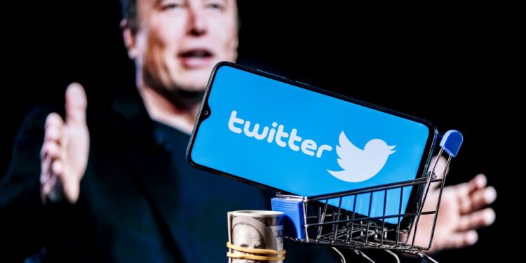Elon Musk agrees to buy Twitter for original price