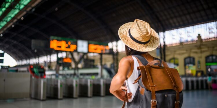 Spain Proposes Digital Nomad Visa to Attract Remote Workers