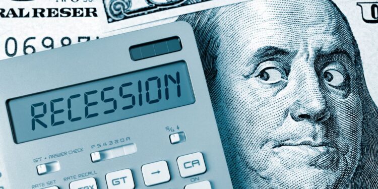 64% Of Small Businesses Will Not Cut Salaries To Prepare For A Recession