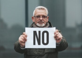 Thousands of Workers Across France Protest Raising Retirement Age