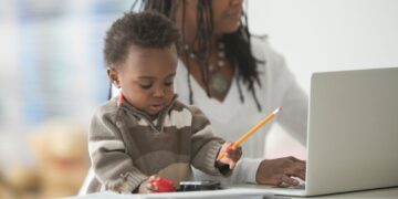 UK Chancellor Says He’ll Cut Childcare Costs