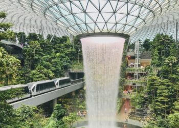 Asia's First Pay-Per-Minute Workspace Lands in Singapore Changi Airport