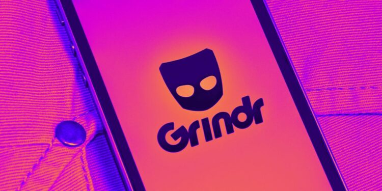Grindr faces a significant staff departure, with nearly half its workforce resigning over a new two-day-per-week in-office mandate amid allegations of retaliation against unionization efforts.