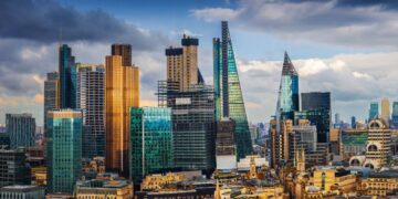 Remote Work Trends Push London Office Vacancies to Three-Decade Peak