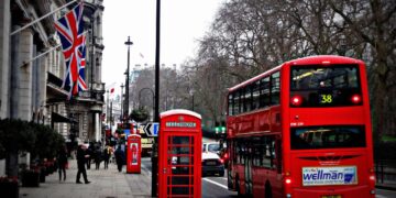 Full-time Office Work Making A Comeback In The U.K.