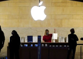 Apple Faces Serious Allegations Over Employees’ Rights to Organize and Advocate