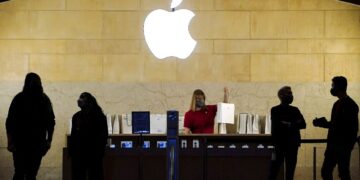 Apple Faces Serious Allegations Over Employees’ Rights to Organize and Advocate