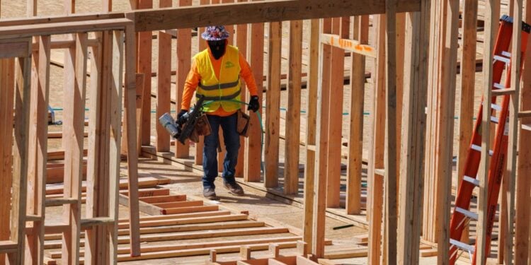 Labor Cost Growth Hits Three-Year Low