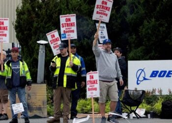 Boeing Workers Vote On Wage Agreement That May Resolve Strike