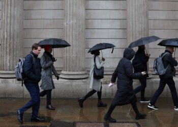 U.K. Job Market Freezes As Wage Growth Slows And Taxes Rise