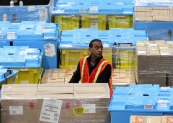 Amazon To Improve Worker Safety After Settling OSHA Injury Claims