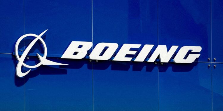 Boeing To Cut Nearly 400 Jobs In Washington State