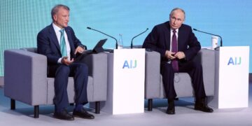 Putin Announces AI Alliance To Equip 80% Of Workers With AI Skills By 2030