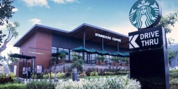 Starbucks Expands Paid Parental Leave To 18 Weeks For U.S. Employees