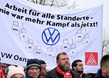 Volkswagen's “Christmas Miracle” Deal Prevents Strikes But Cuts 35,000 Jobs