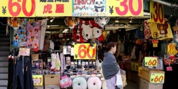 Retailers Reluctantly Raise Pay As Wage Growth Expands In Japan