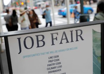 U.S. Unemployment Claims Drop To 11-Month Low