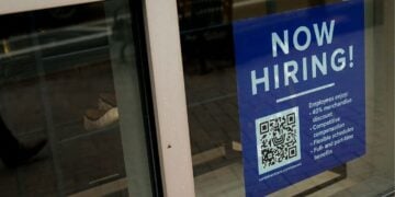 219,000 Americans File For Unemployment As Hiring Slows