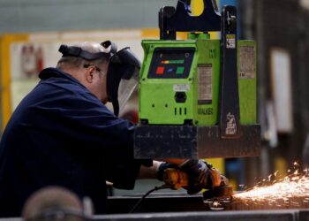 Canada’s Unemployment Drops To 6.6%, Despite Tariff Threats