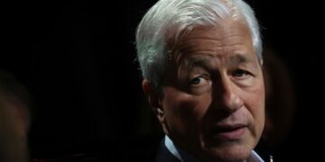 JPMorgan CEO Dismisses Employee Petition “Don’t Waste Time”