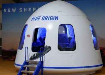 Jeff Bezos' Blue Origin Lays Off 10% of Workforce To Compete with SpaceX