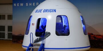 Jeff Bezos' Blue Origin Lays Off 10% of Workforce To Compete with SpaceX