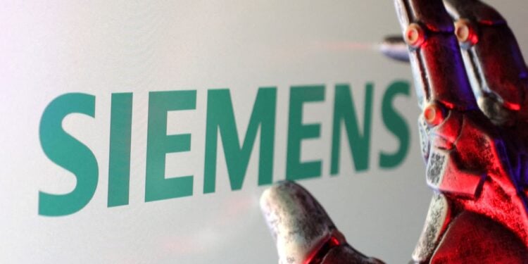 Siemens Cuts 5,600 Jobs as Weak Demand Hits Digital Industries