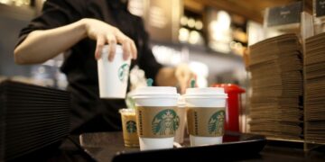 Starbucks Bucks Automation Trend, Commits To Increasing Store Staffing
