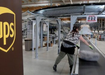 UPS Cuts 20,000 Jobs as Amazon Pullback and Tariffs Hit Hard