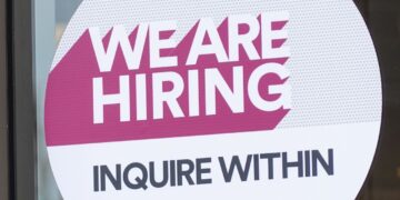 U.S. April Jobs Report Beats Forecasts As Labor Market Shows Resilience