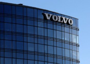 Volvo Slashes Thousands Of White-Collar Jobs