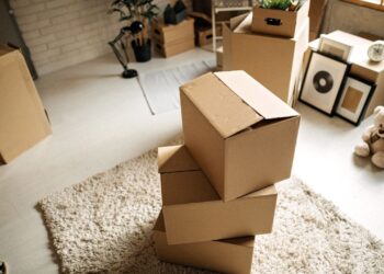 Amazon Orders Thousands Of Workers To Relocate Even As AI-Related Workforce Cuts Loom