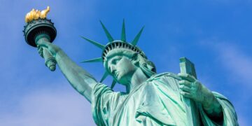 New York Bank Adds AI “Digital Employees”