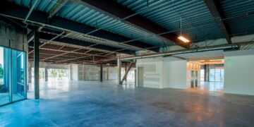 Tenant Departures Push Down U.S. Commercial Property Values For Third Straight Month