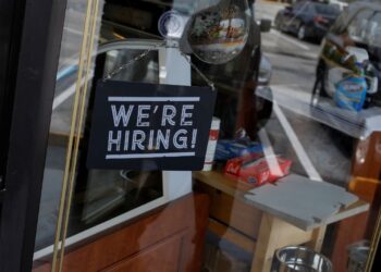 U.S. Layoffs Hit Nine-Month High As Business Confidence Falters