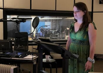 75,500 Voice Actors Rally To Protect Jobs Against AI Takeover