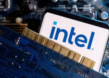 Intel To Cut 22% of Staff and Halt Factory Plans