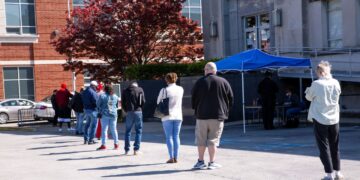 U.S. Private Payrolls Dipped 33,000 In June